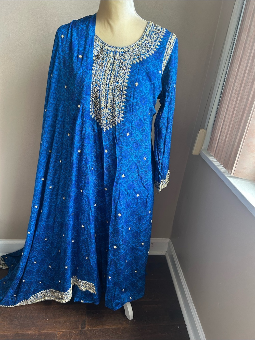 Womens Indian Salwar Kameez Dupatta Wedding Outfit Ritu Kumar Style Blue Gold